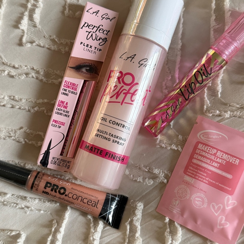 Large Beauty and Skincare full size and sample Lot - Picture 7 of 15